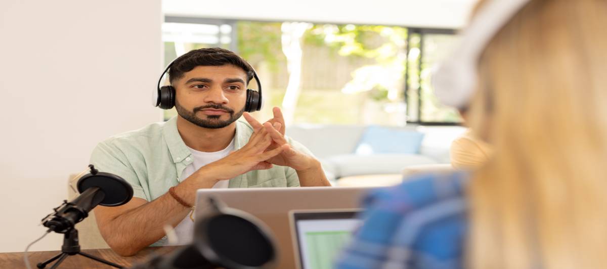 The hidden gatekeepers of finance podcasts (and why it matters)