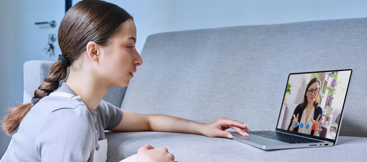 9 Best Therapy Podcasts: and Finding Help Online